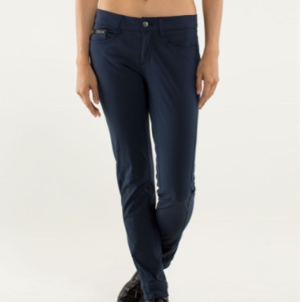 Lululemon Urbanite Pant Inkwell - Picture 2 of 10